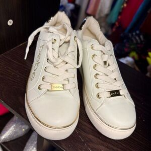 Bebe Cream Sneakers with Gold Details